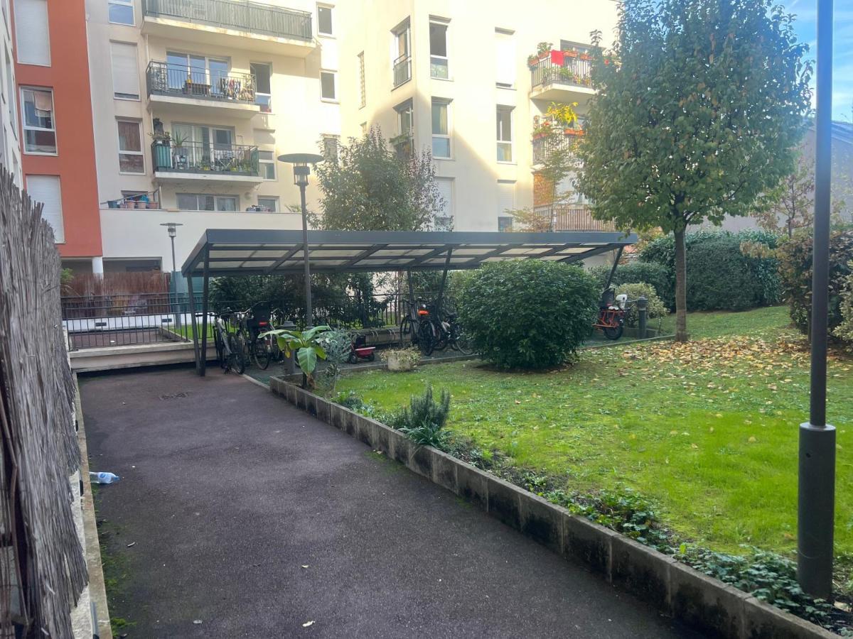 Live Like A Local Stylish 2Br With Balcony & Parking Saint-Denis (Seine-Saint-Denis) Exterior foto